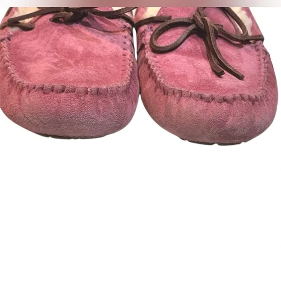 UGG Mauve Suede Moccasin Slippers Size 7 - Picture 3 of 10